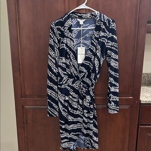 Tommy Bahama Long Sleeve Navy and White Wrap Dress
